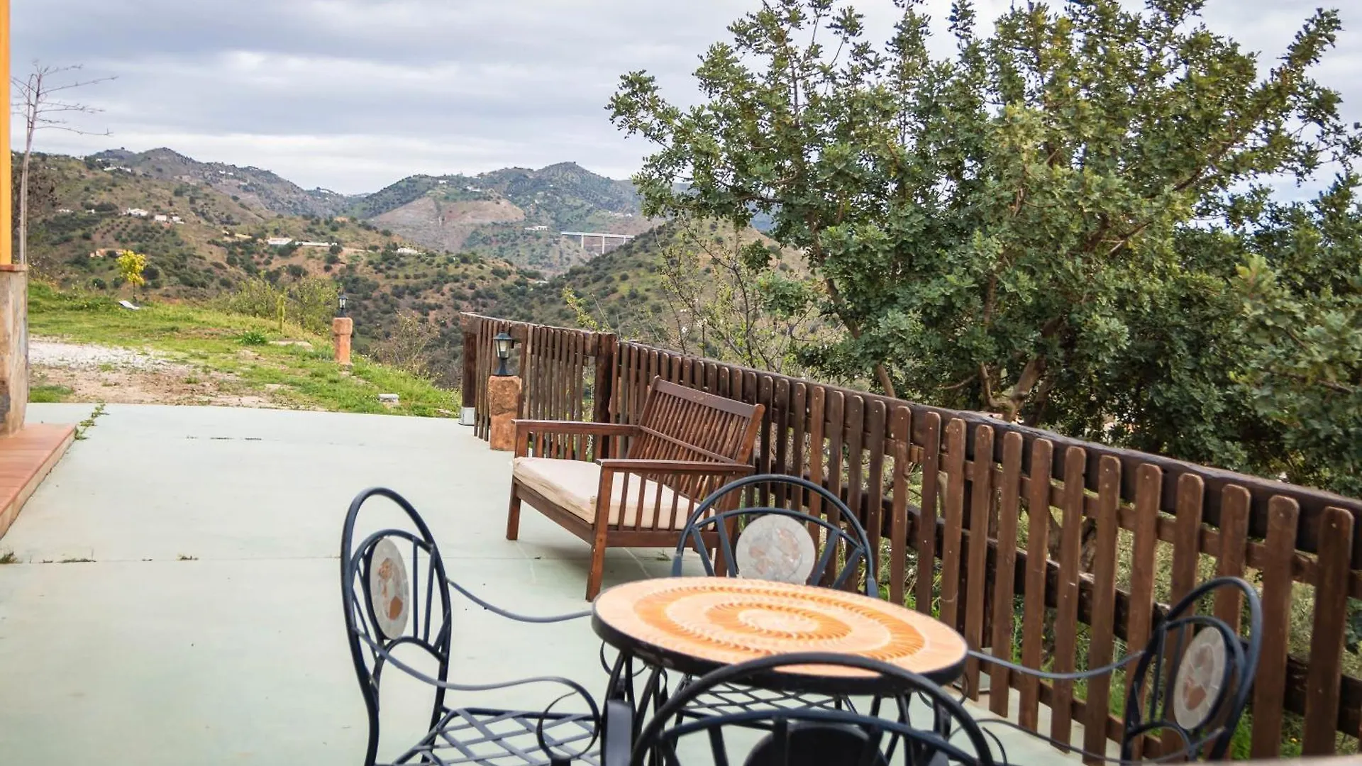 Holiday home El Desafio De Las Aguilas Almogia