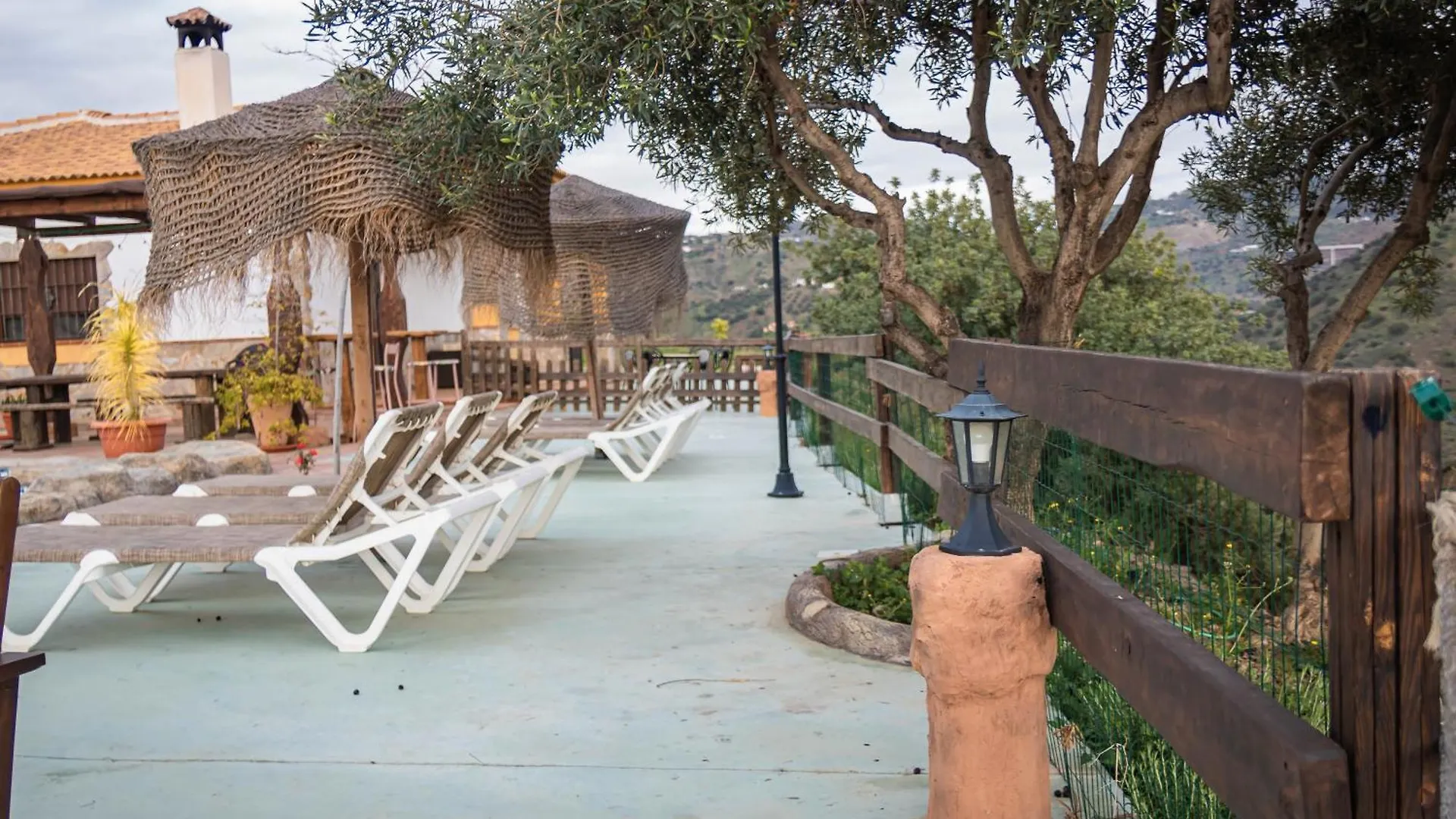 El Desafio De Las Aguilas Almogia Holiday home