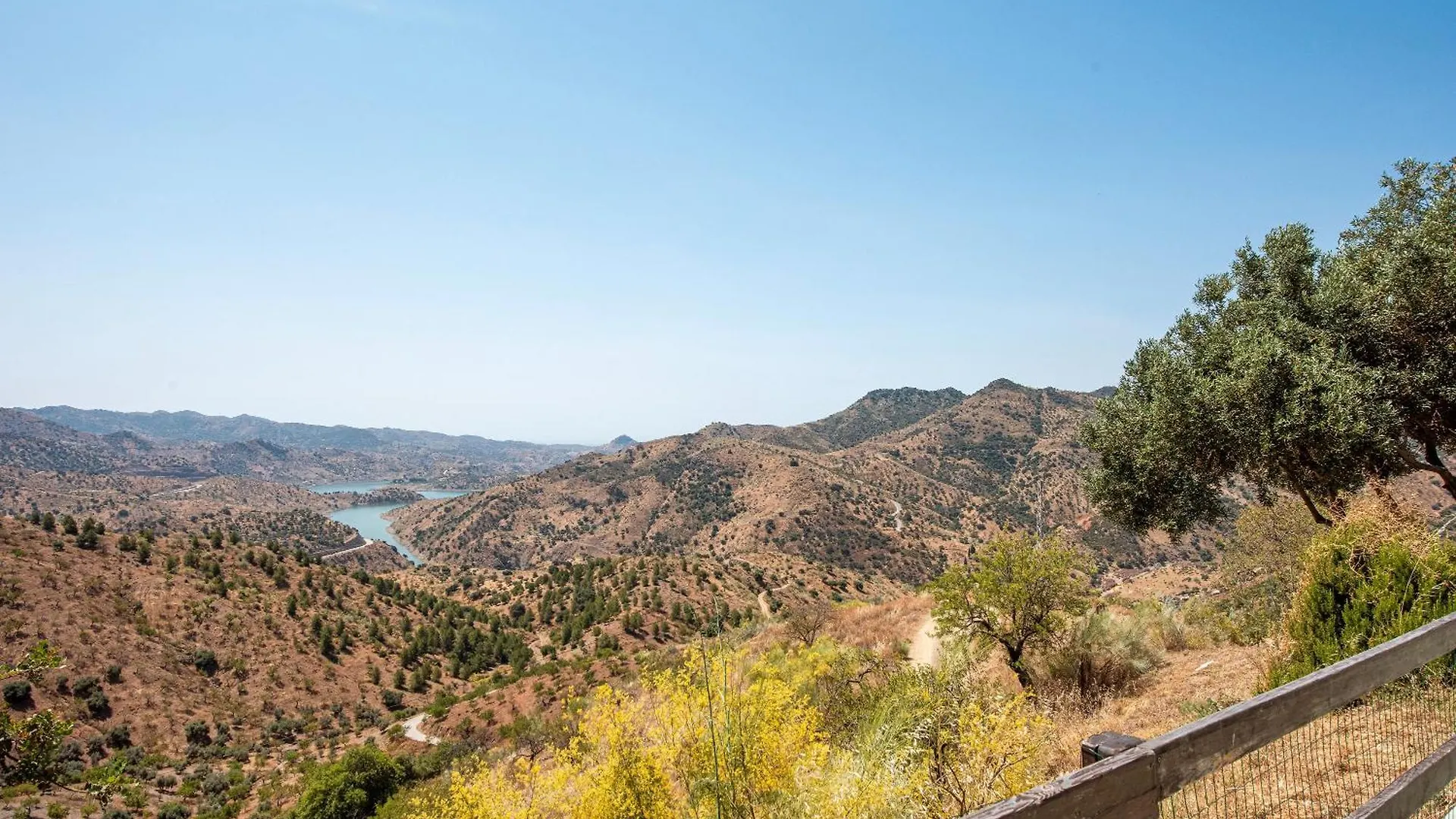 El Desafio De Las Aguilas Almogía